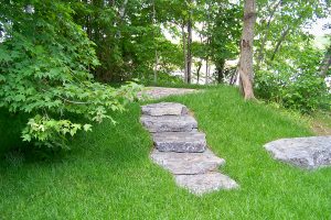 Escalier pierres naturelles